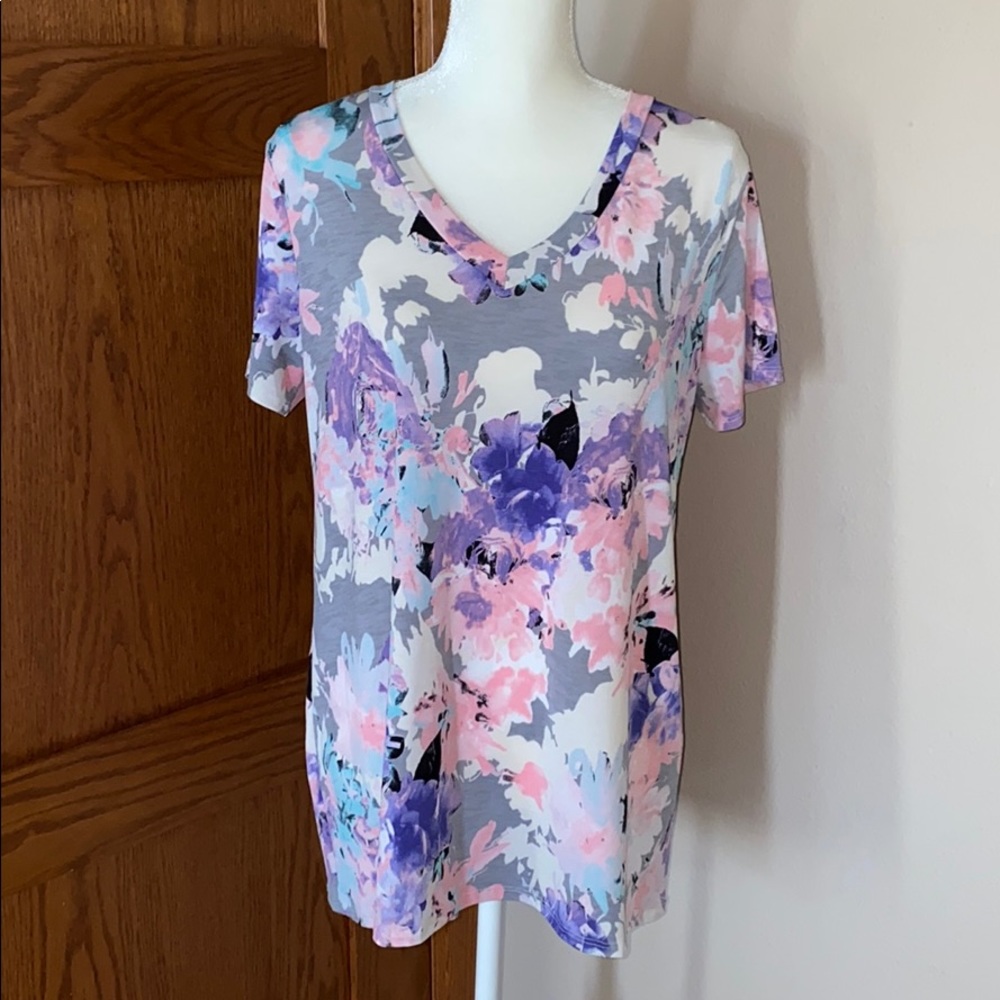 Floralicious Tee